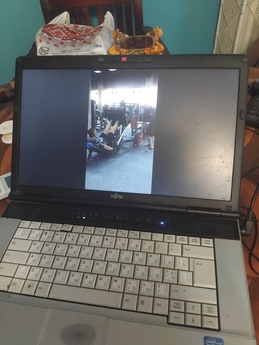 Продам ноутбук Fujitsu