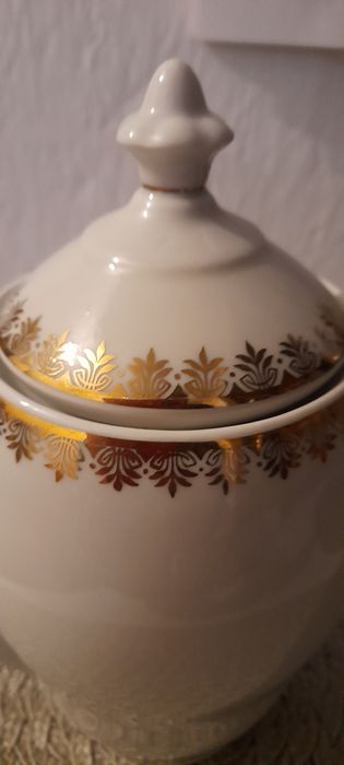 Dzbanek wys 23 cm. Z sygnaturą Włoclawek