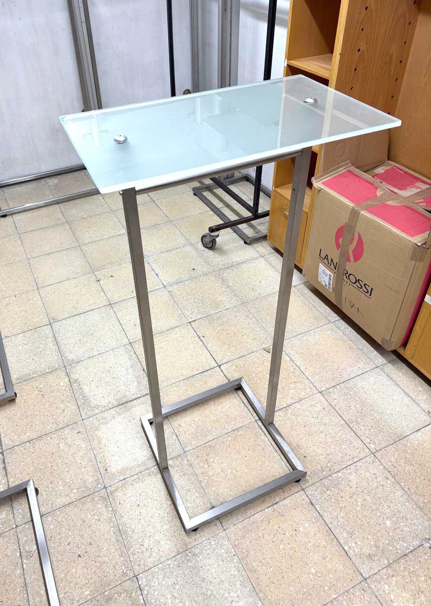 Expositor de Loja “Ilha” em Inox, tampo de vidro