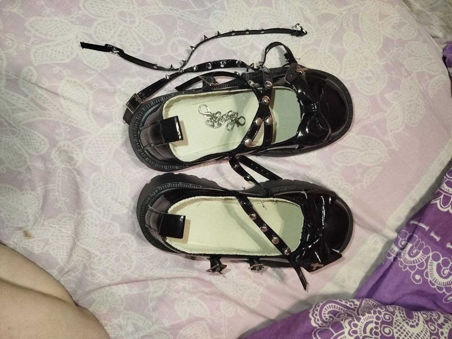 Модні вуличні жіночі туфлі однотонні туфлі в стилі Лоліта,