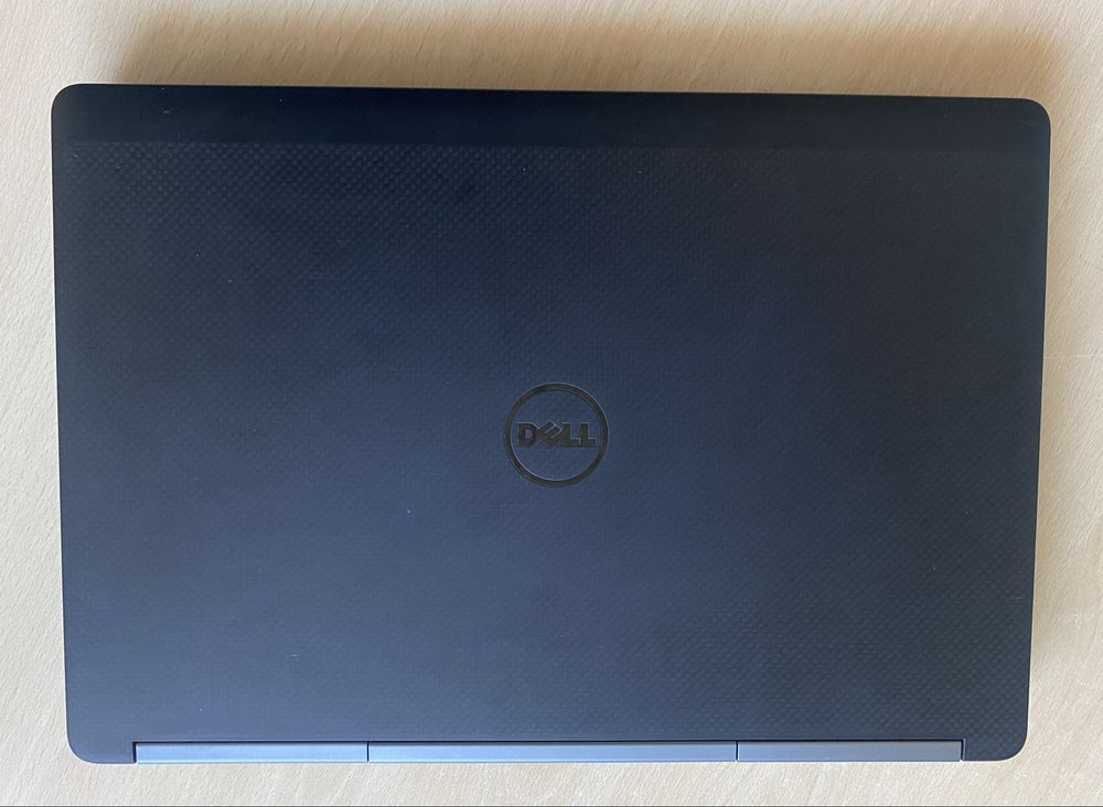 ПОТУЖНИЙ DELL Precision 7520•15.6 FHD•Core i7-7700HQ•16•256 nVIDIA 4Gb
