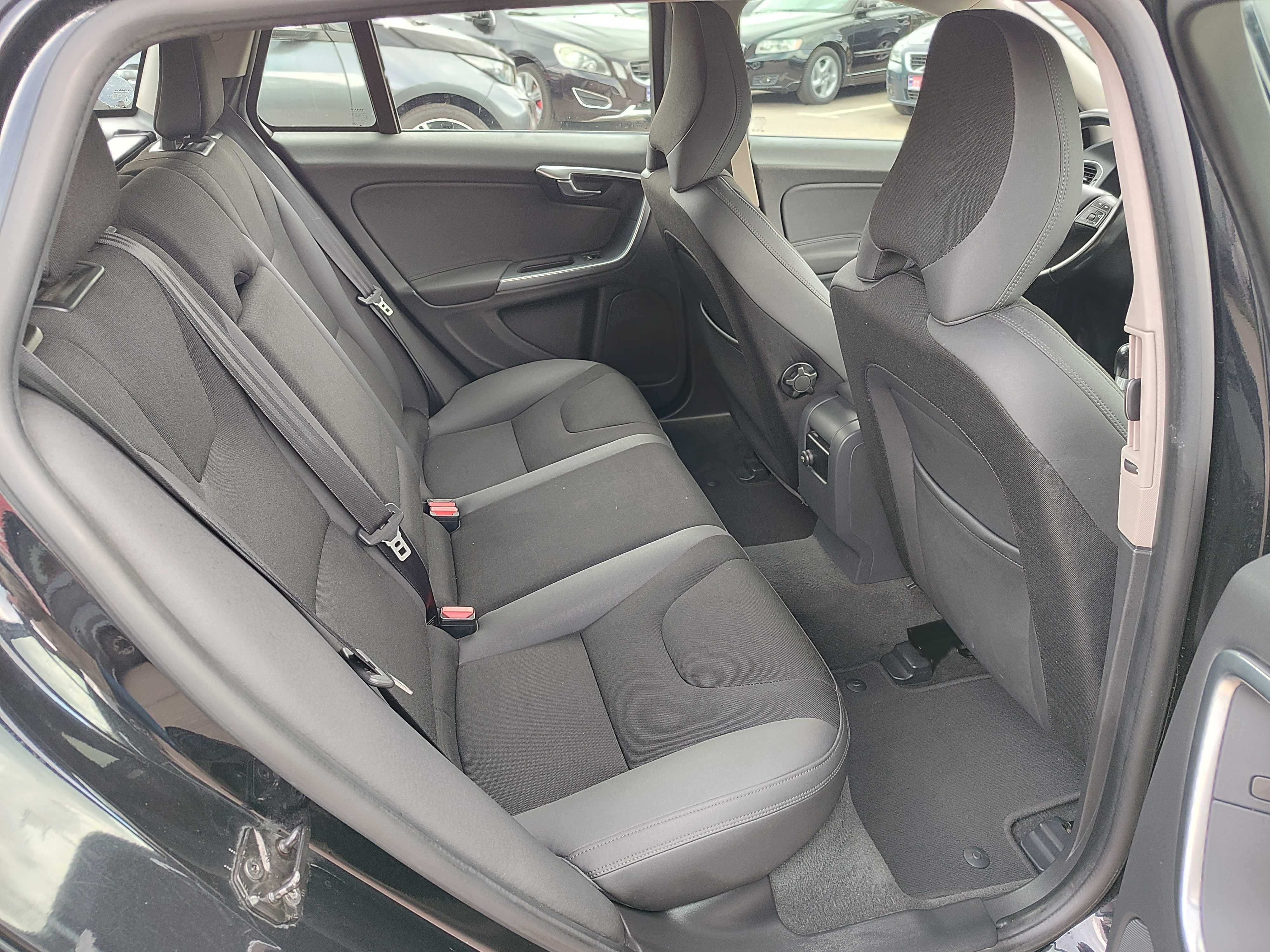 Volvo V60, 2011рік, 1,6л D2 дизель із Швейцарії ВІДЕО