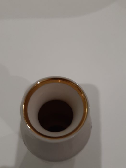 Peça em Porcelana Ibis Aveiro