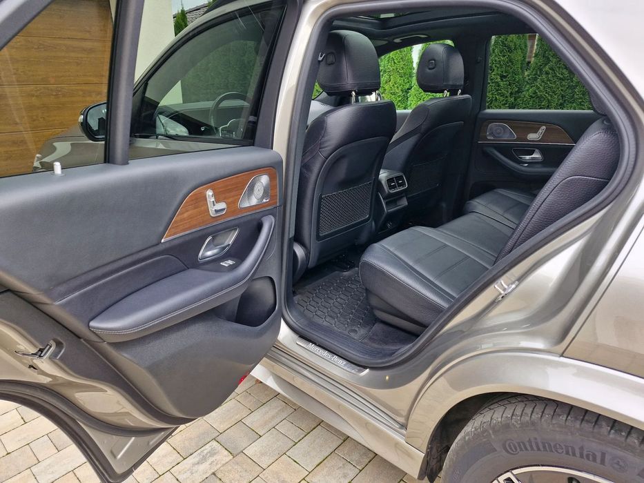 Mercedes-Benz GLE 7os. DIESEL pierwszy właściciel, panorama, hak AMG, AIRMATIC masaż