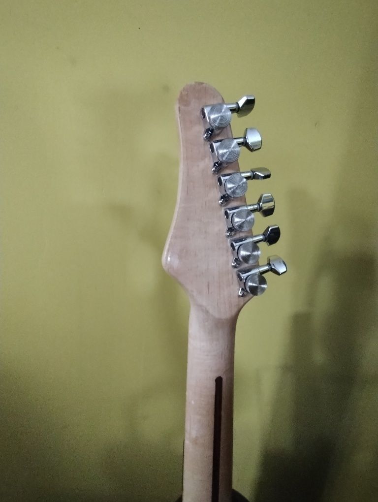 Gitara elektryczna washzburn