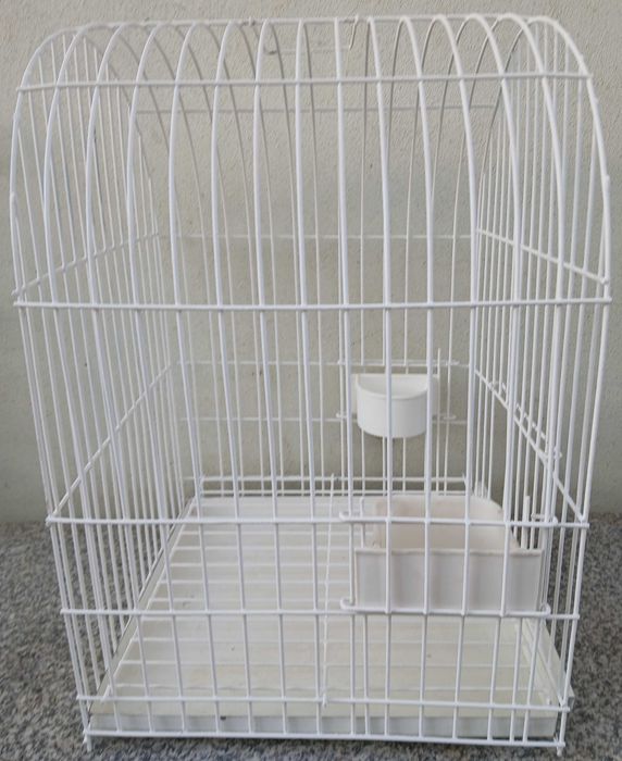 Gaiola de pássaros.