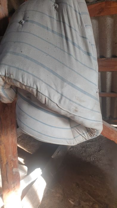 Перина і матрас.