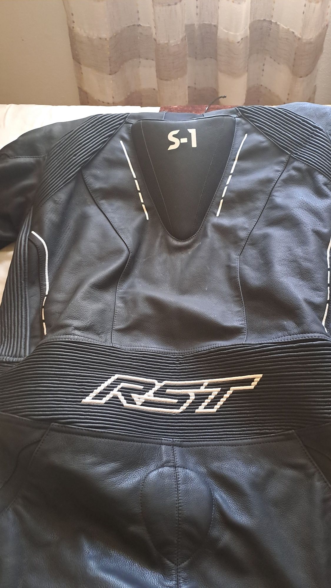Vendo Fato RST 1 Peça 3Xl novo