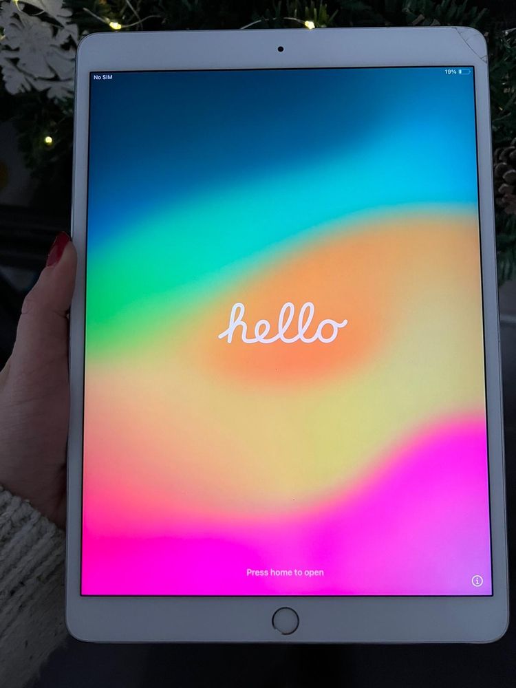 iPad Pro 10.5 model A1709 Zestaw Smart Kaybord Apple Pencil