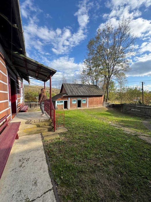 Продаж житлового будинку у с. Великий Кучурів (на межі з Тисовцем)