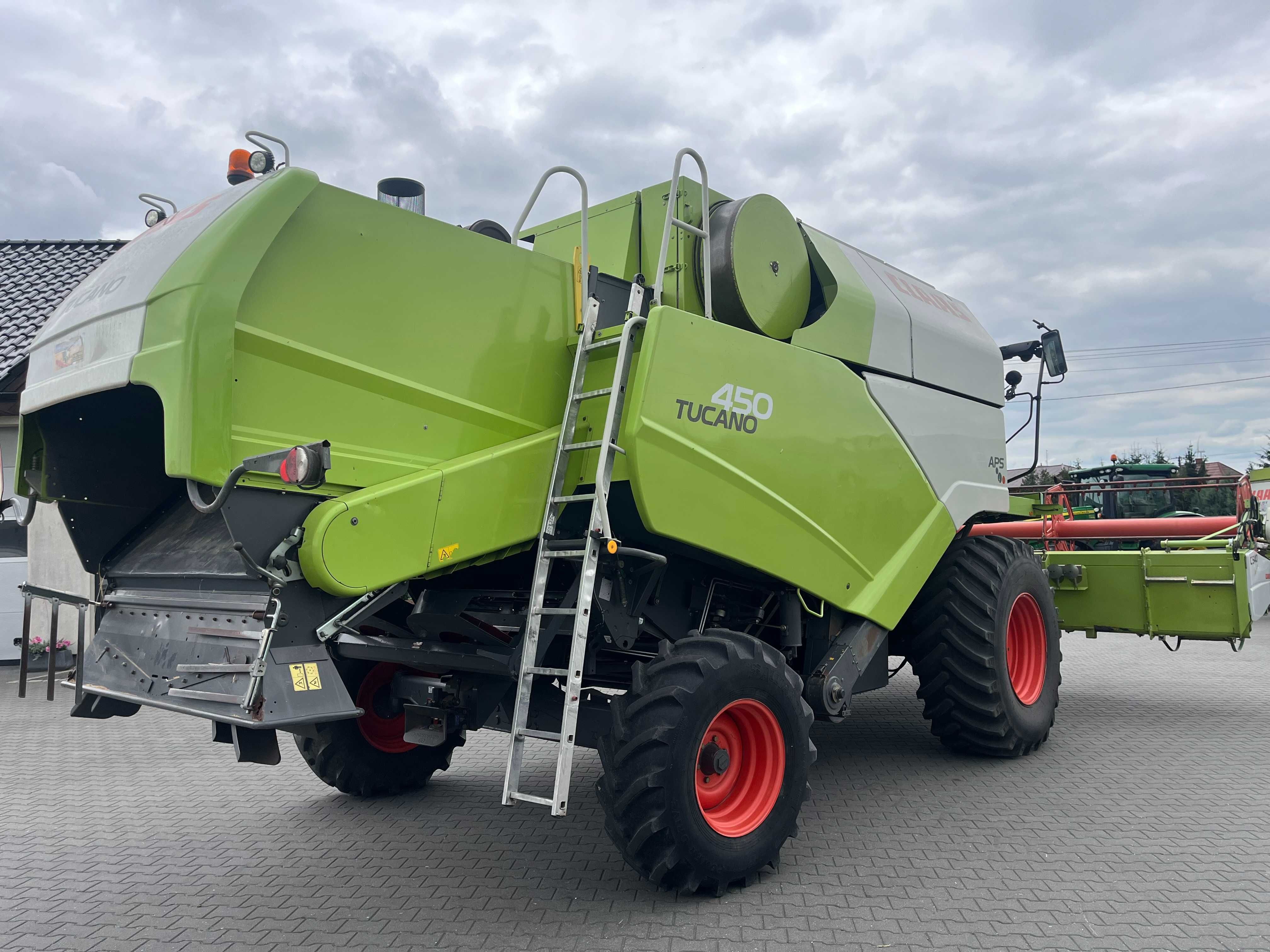 Claas Tucano 450
