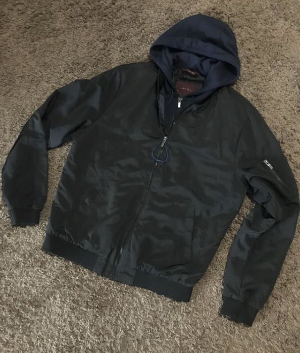 Ветровка мужская zara.новая