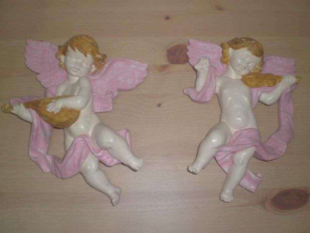 Anjos pintados à mão