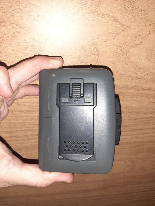 Касетный плеер AIWA TA144