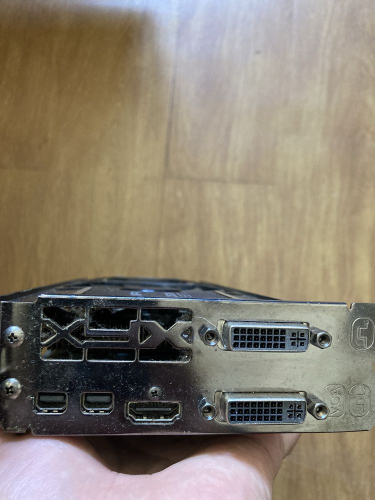 AMD Radeon HD 6870