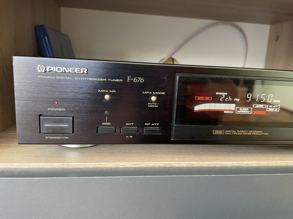 Pioneer F-676 Tuner