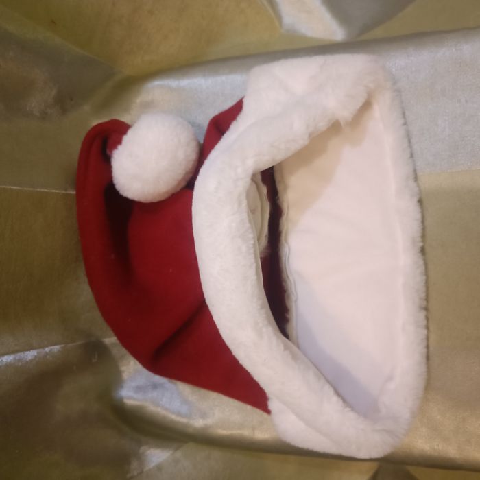 Новогодняя шапка Санты