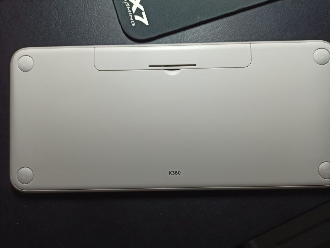 Klawiatura Logitech K380 piaskowa bezprzewodowa Bluetooth nowa