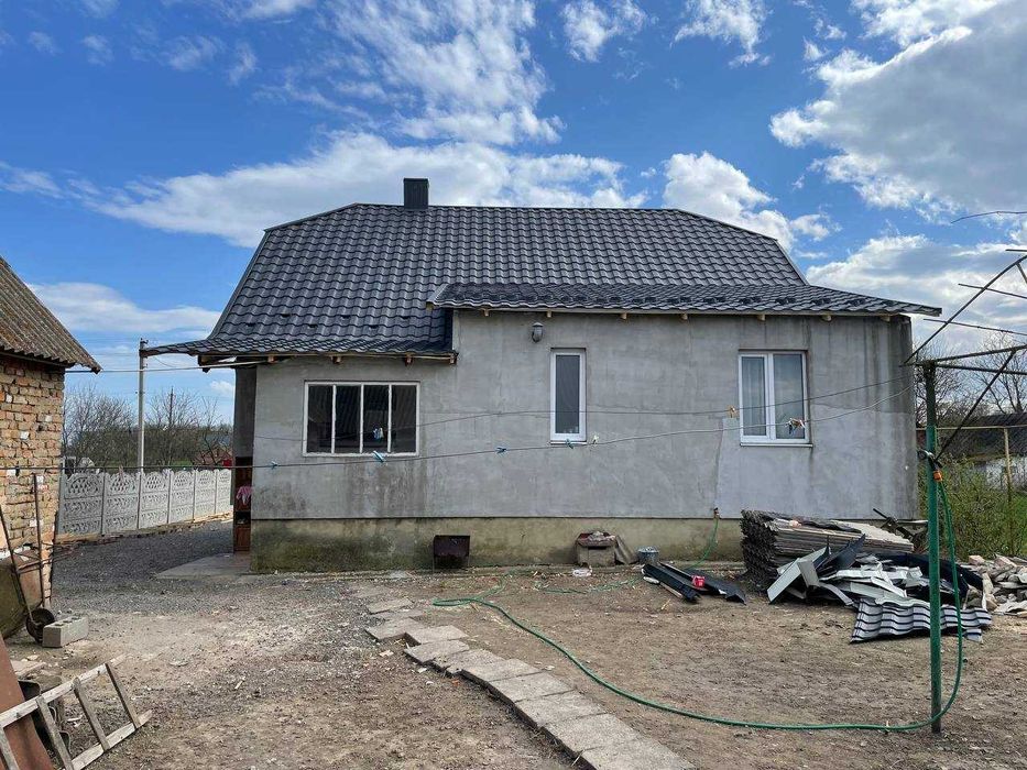 Покрівельні роботи РІвненська область Монтаж покрівлі, Зведення даху