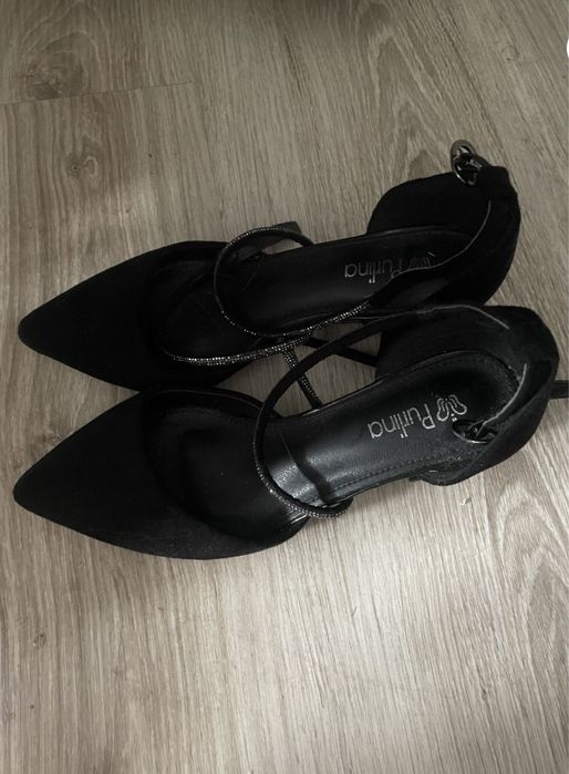 Buty na słupku cyrkonie czarne impreza wesele urodziny na każdą okazje