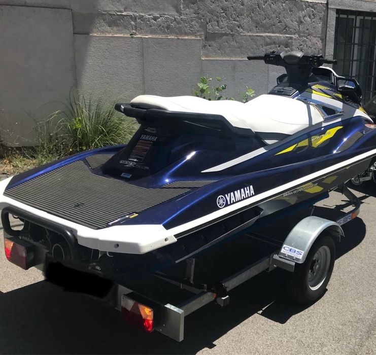 Mota de água Yamaha VX Delux