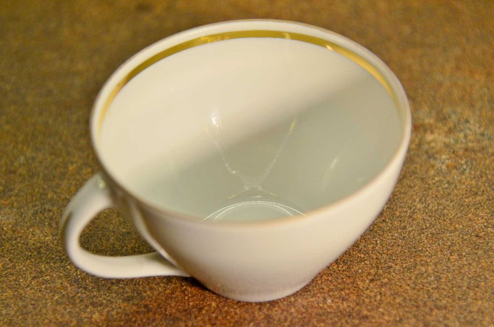 Filiżanki ze spodkami, fabryka Karolina, PRL