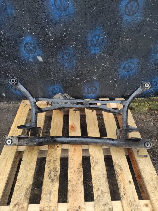 Балка задня VW Passat B6