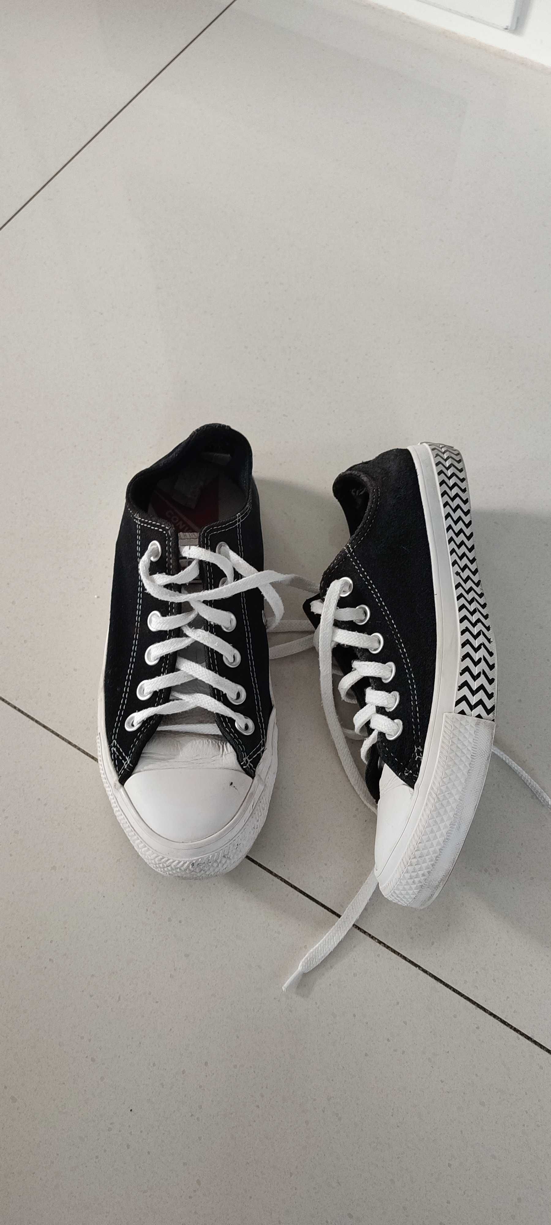 Converse czarno białe