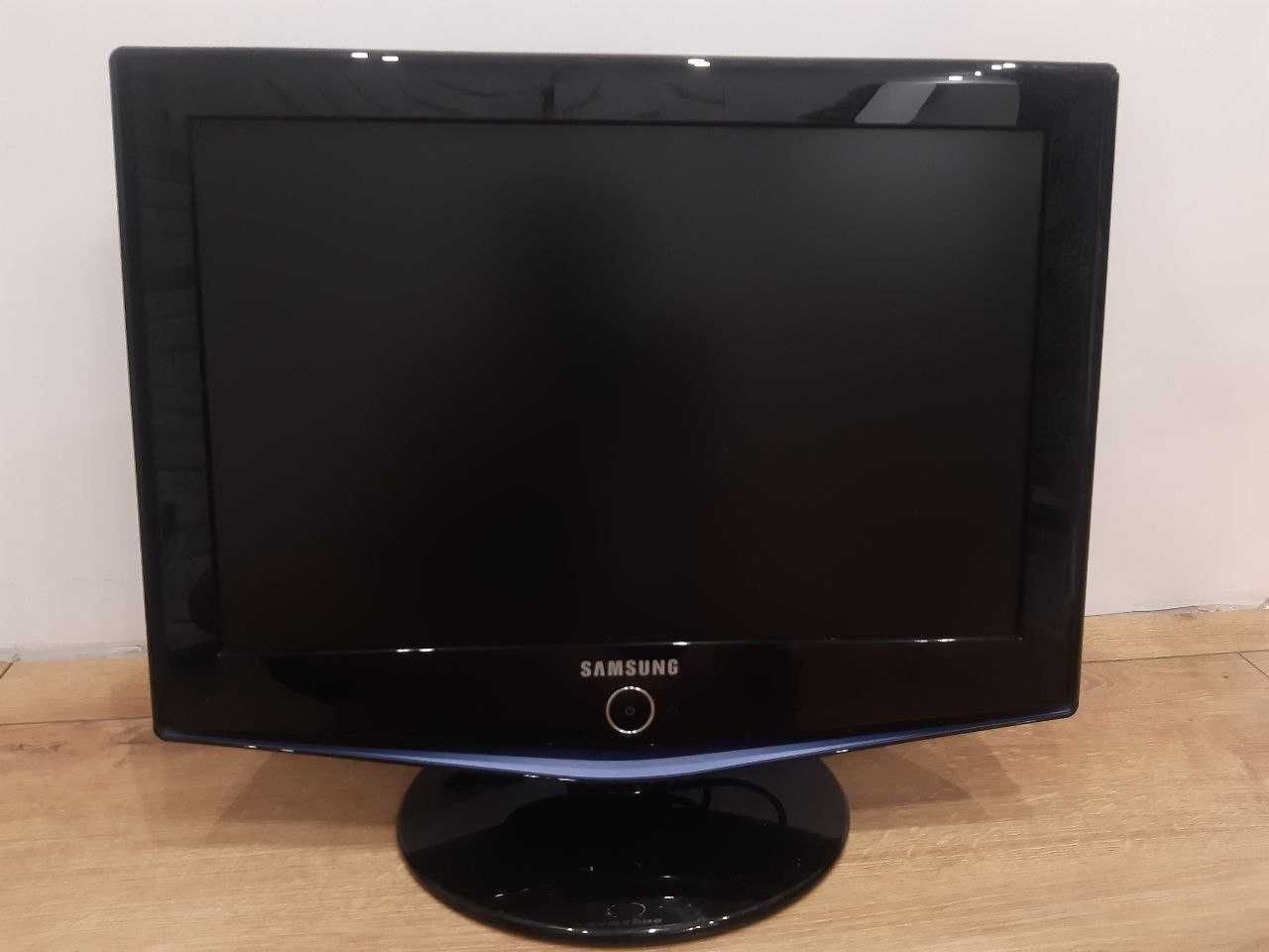 Телевізор Samsung LCD, модель LE19R71B, діагональ 19", 2000 грн