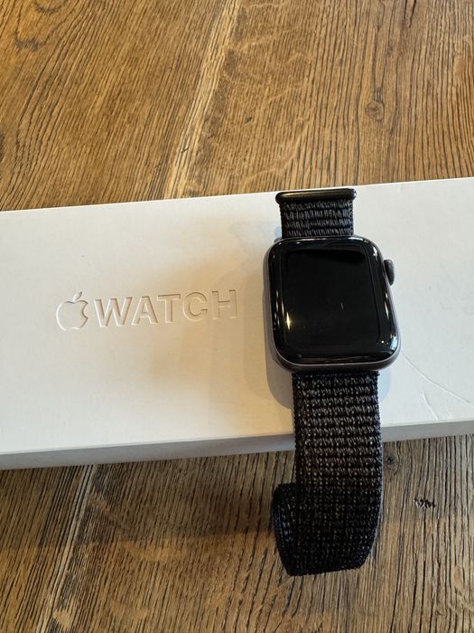 Apple Watch Series 5 40MM