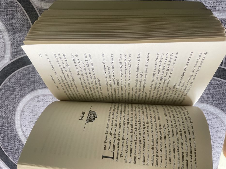Гра Престолів книга англійською A Feast for Crows George Martin