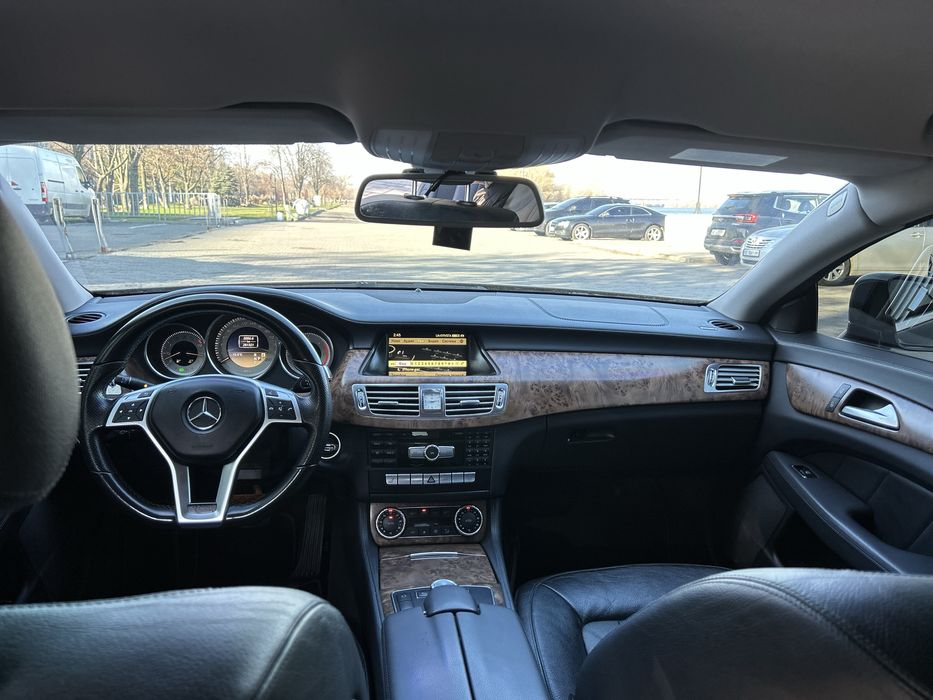 Mercedes-Benz CLS-Class целый не мотанный