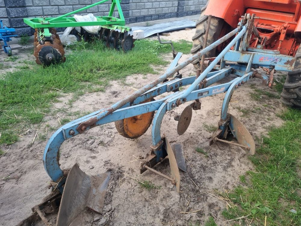 Плуг Lemken.