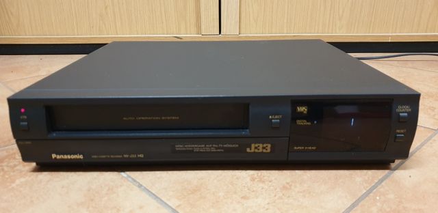 Magnetowid VHS Panasonic NV-J33