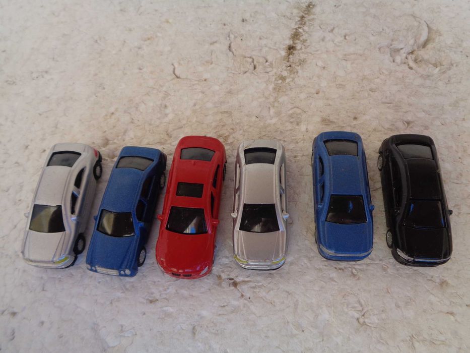 1:87 Lote de 6 carros para pista ou maquete comboio