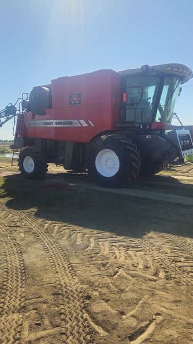 Комбайн Massey Ferguson 9790