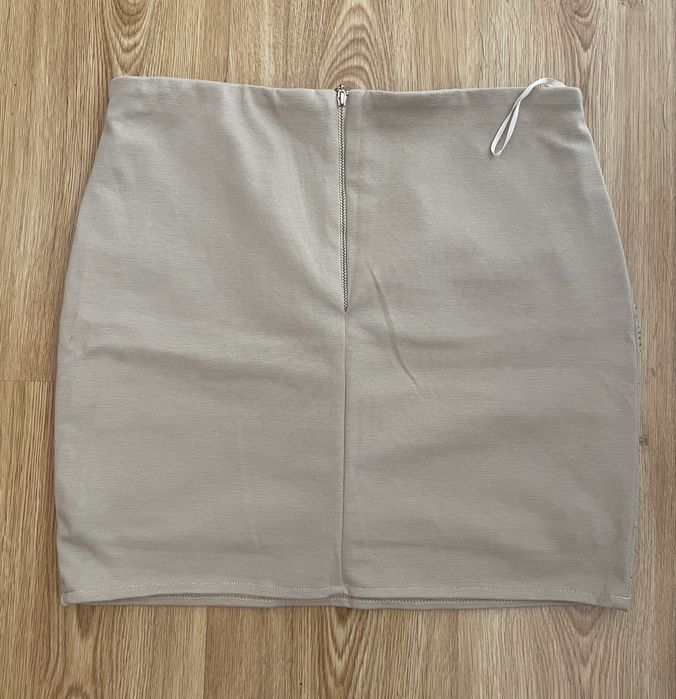 Saia com lantejoulas