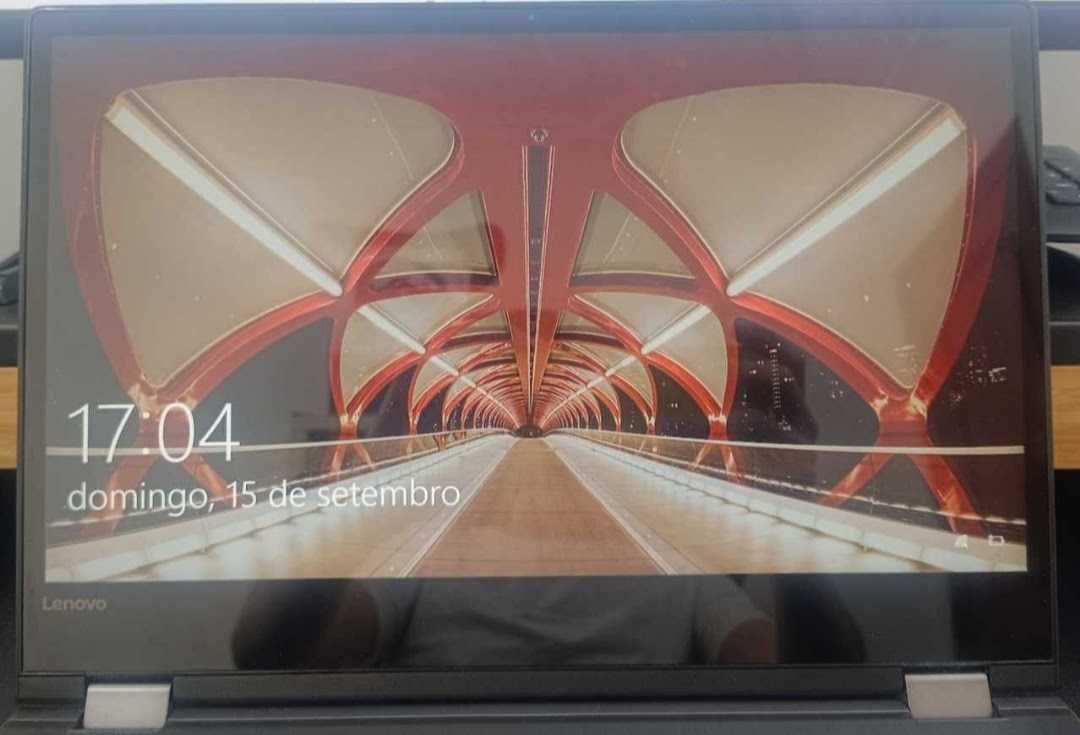 LENOVO Yoga 530 - AMD Ryzen 5 c/ Radeon Vega GFX - 8GB Ram - 250GB SSD