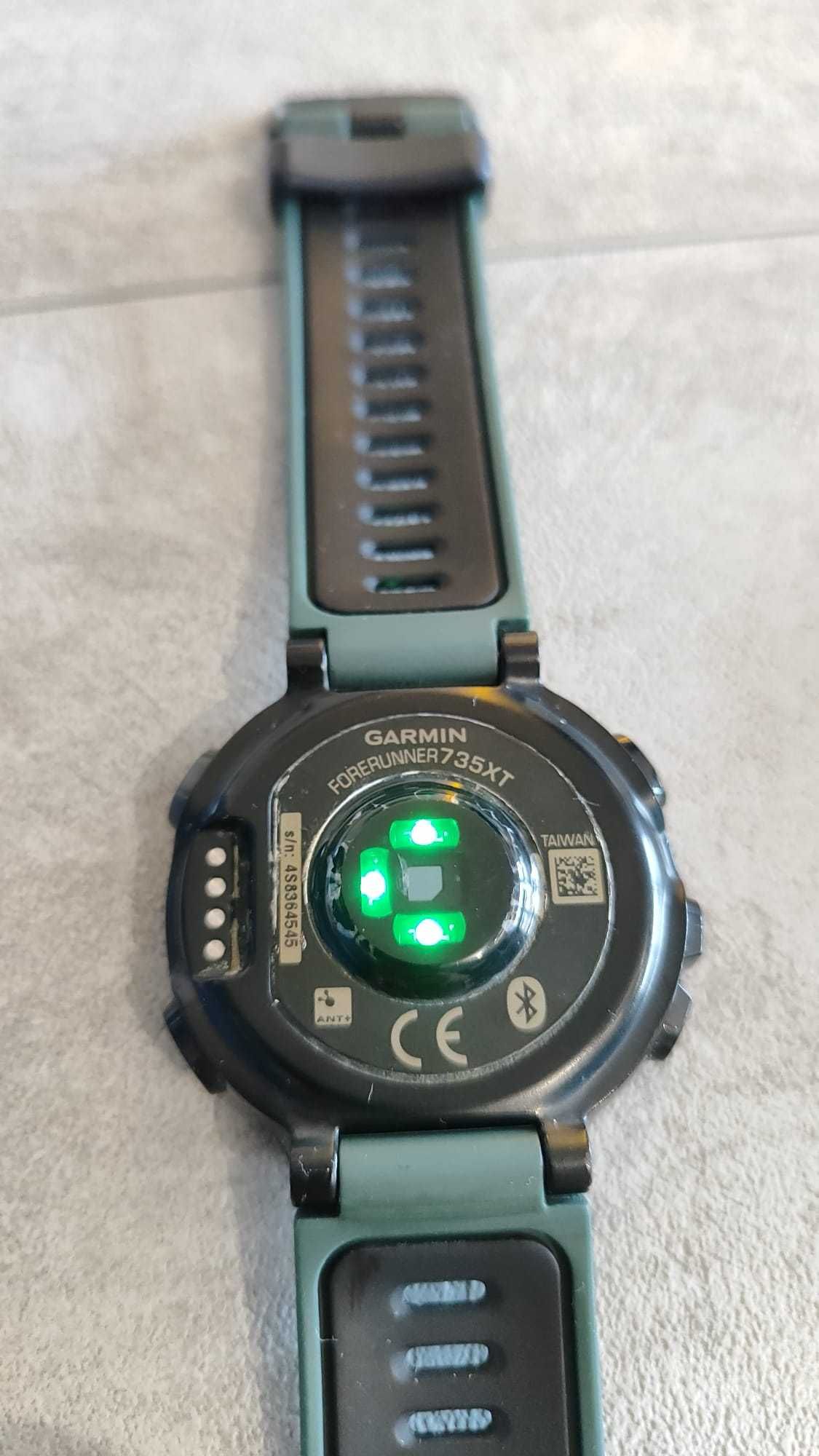 Garmin Forerunner 735XT