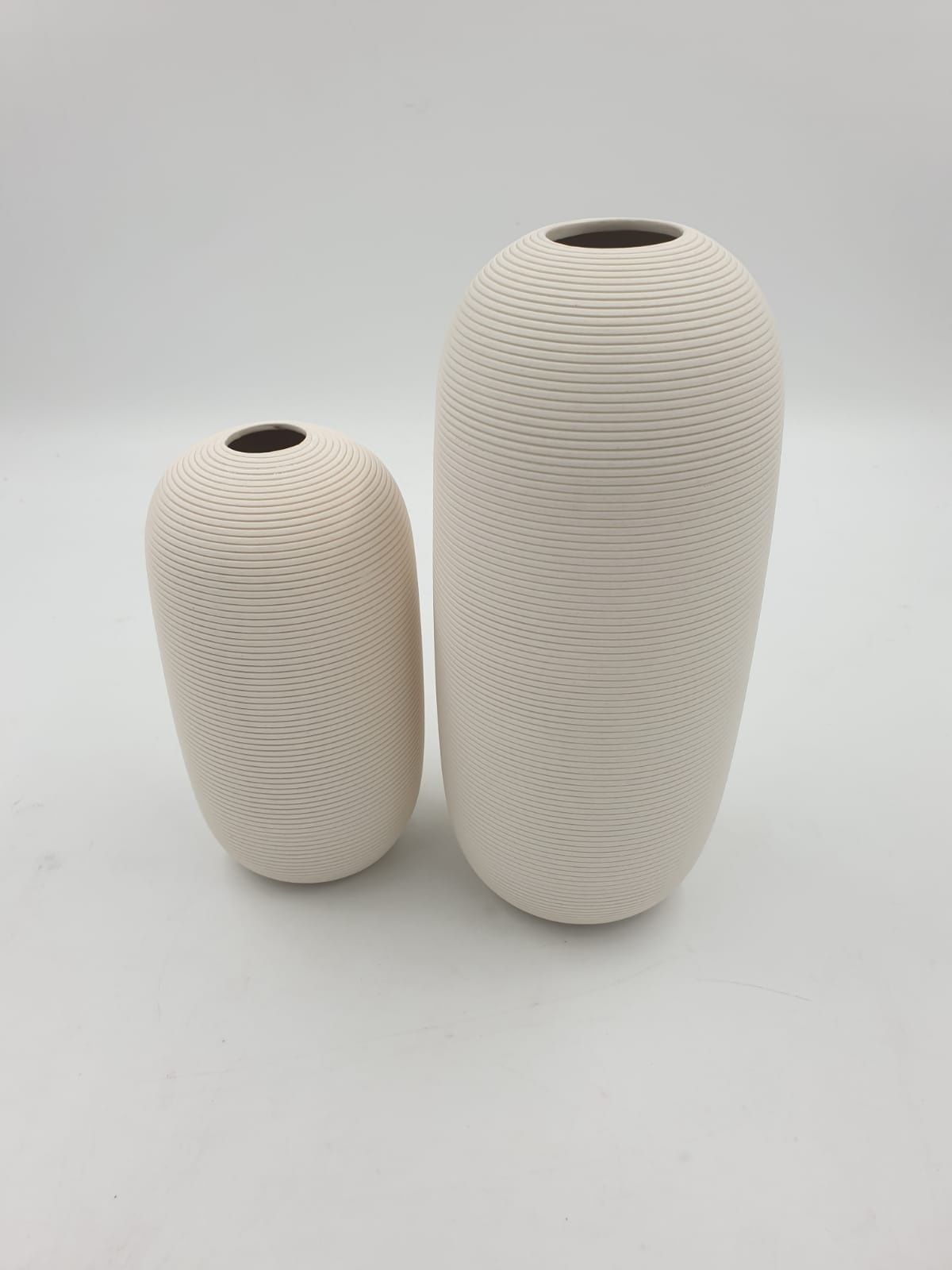 Zestaw wazonów ceramicznych Sawoake
