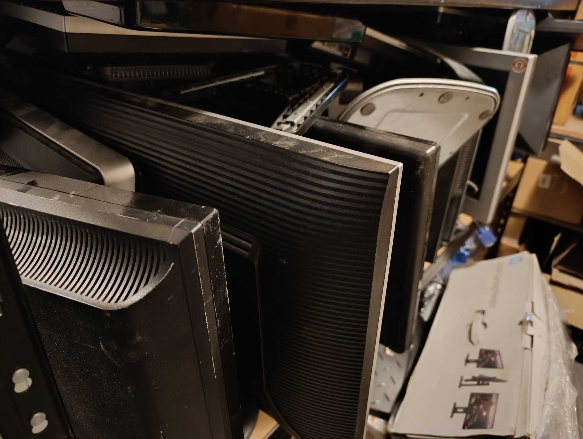 Kolekcja monitorów do Pc, Laptopa i Komputera