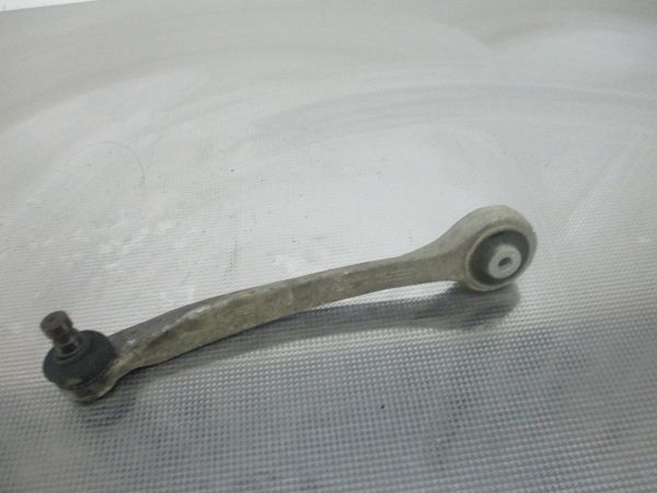 Braço de suspensão frente direito VOLKSWAGEN Passat (3B3)