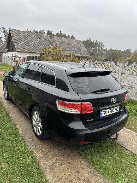 Продам Toyota Avensis