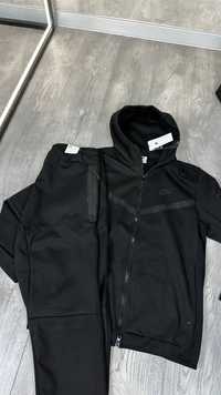 Спортивний костюм Nike Tech Fleece black чоловічий чорний