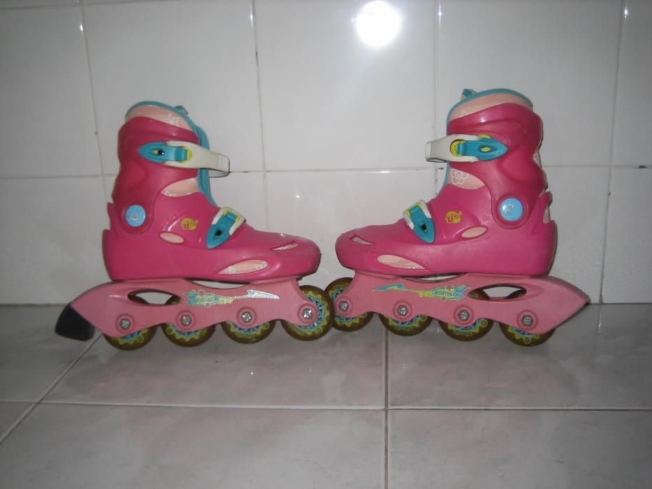 Patins em linha e saco de transporte