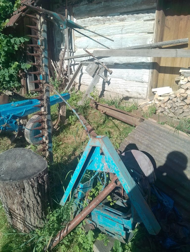 Продам тракторна косарка.
