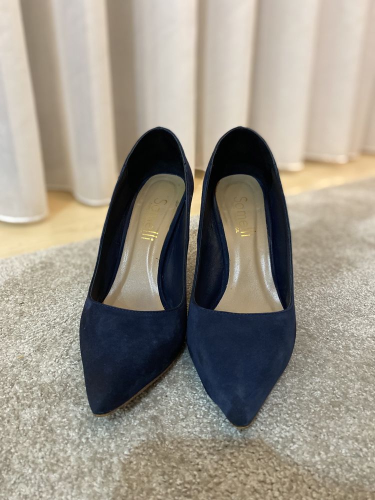 Stilettos em camurça azul, tamanho 38, Samelli