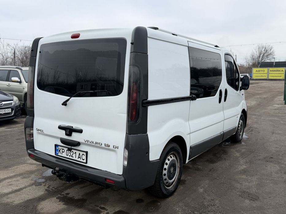 Opel Vivaro 2002 год 1.9 дизель