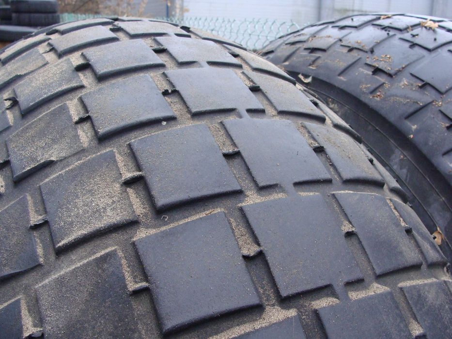 64x22.50/26 Dunlop kompletne koła beczkowóz przyczepa 10 śrub 2 sztuki