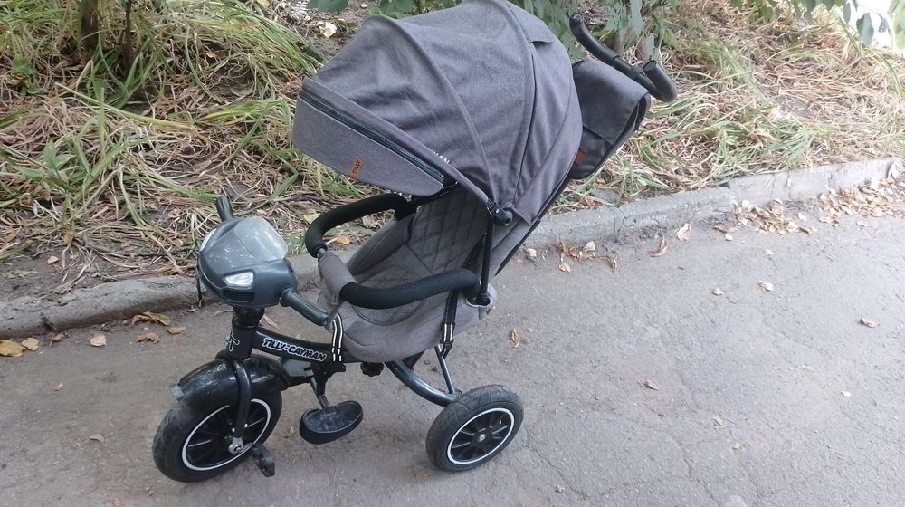 Продам детский велосипед с родительской ручкой